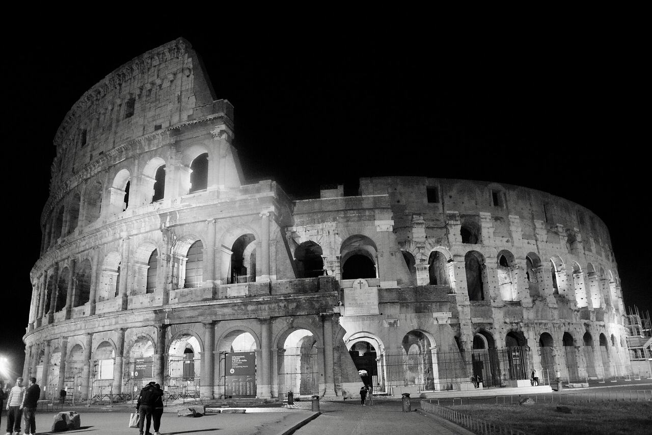 Rome colosseum exterior